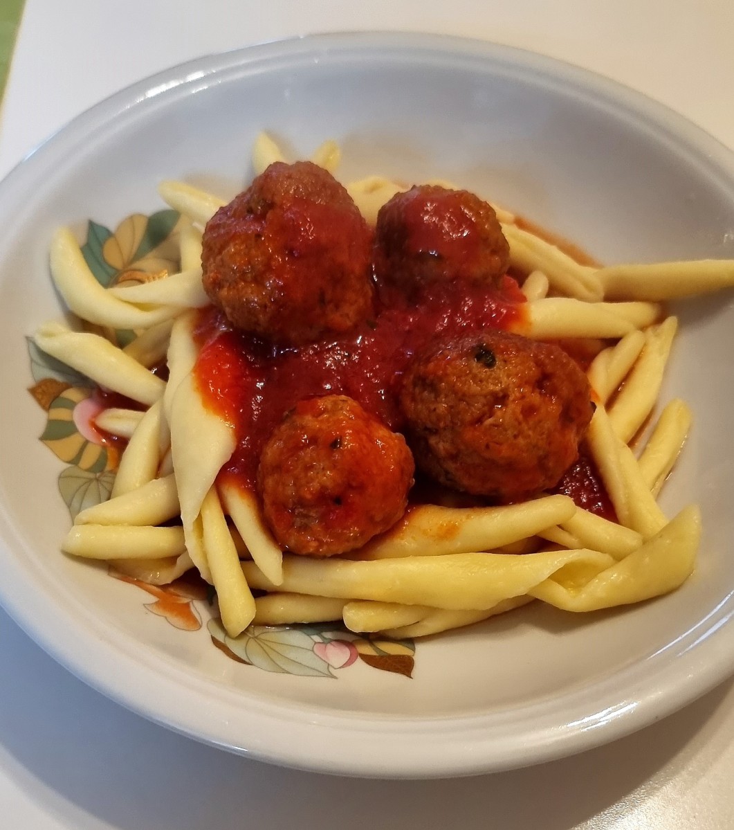 Frikadellen in Tomatensoße – Nunzi sweet and salty